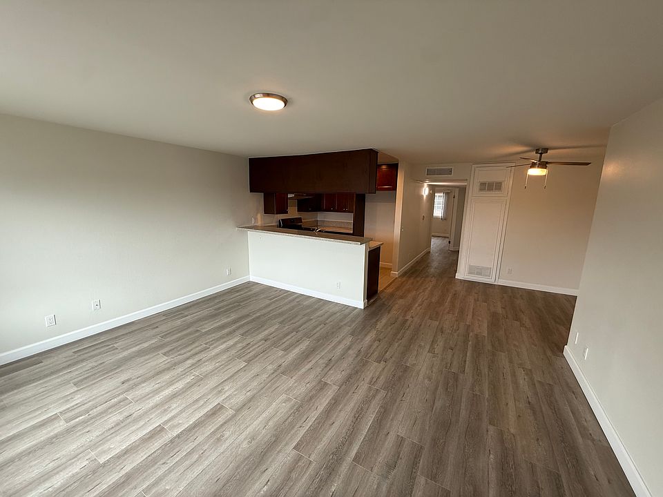 Entry - Living Area