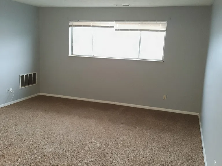 2431 Mustang Dr #14 — Photo 7