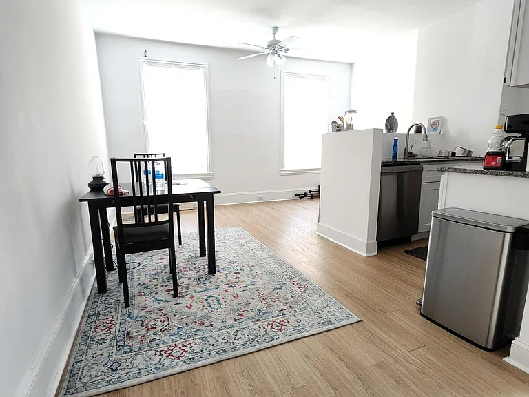 623 S 19th St #3F — Photo 4