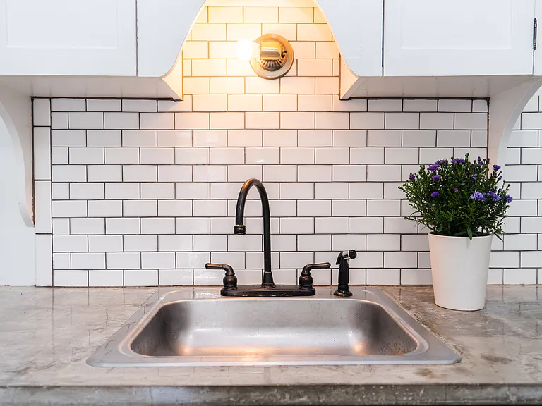 117 E Vine St — Photo 31