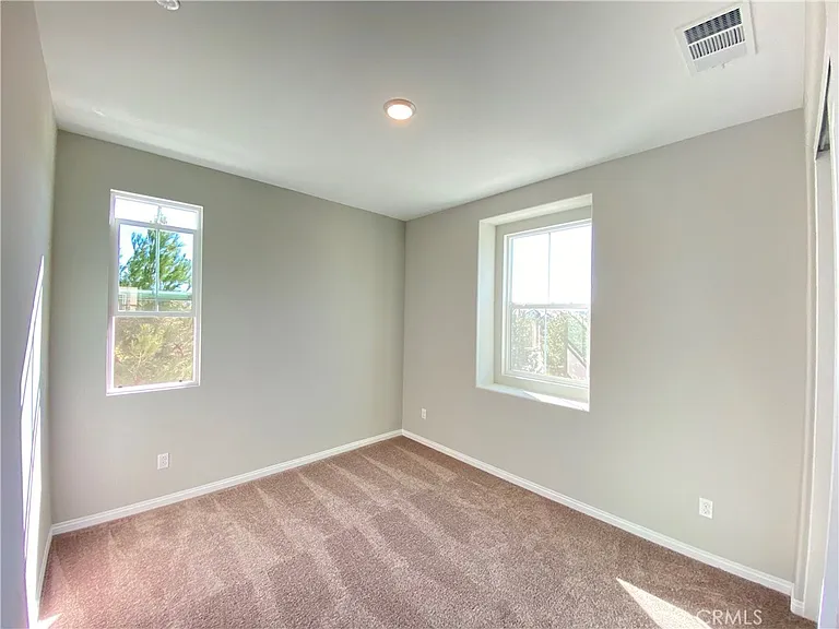 8790 Bay Laurel St — Photo 19