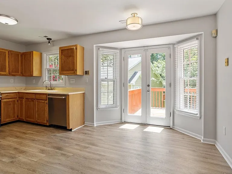 302 Wax Myrtle Ct — Photo 18