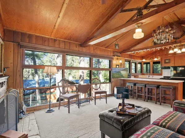 305 Glenwood Rd, Whitefish, MT 59937