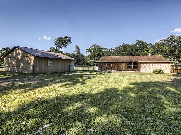 4th image of 20298 Lakeside Dr