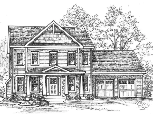 8 Rolling Green Dr, Wilton, NY 12831