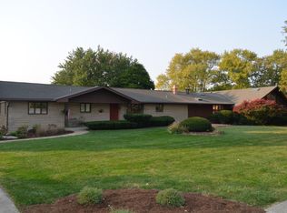 130 Beverly Blvd, New lenox, IL 60451