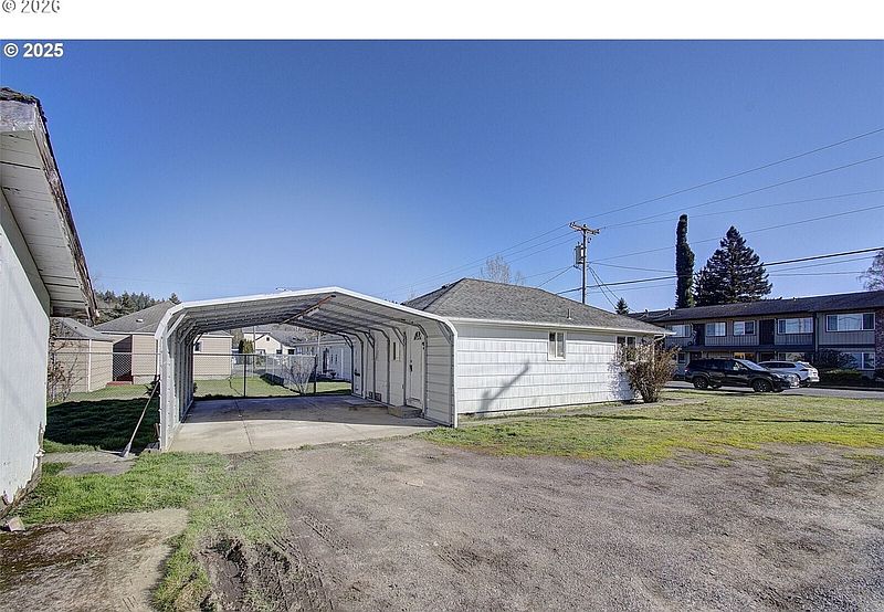 2nd image of 105 redpath Street