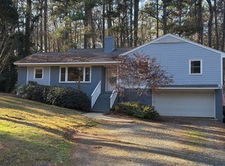 109 Circle Dr, Pittsboro, NC 27312