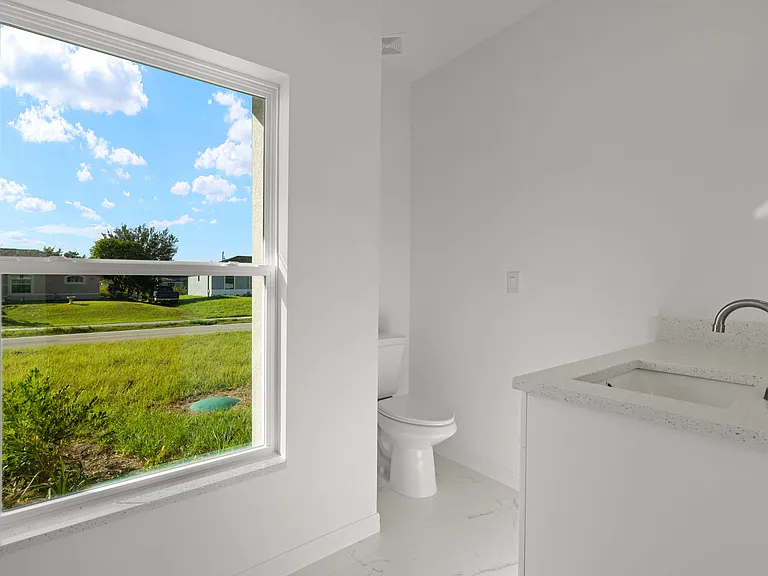748 Foxtail St E — Photo 12