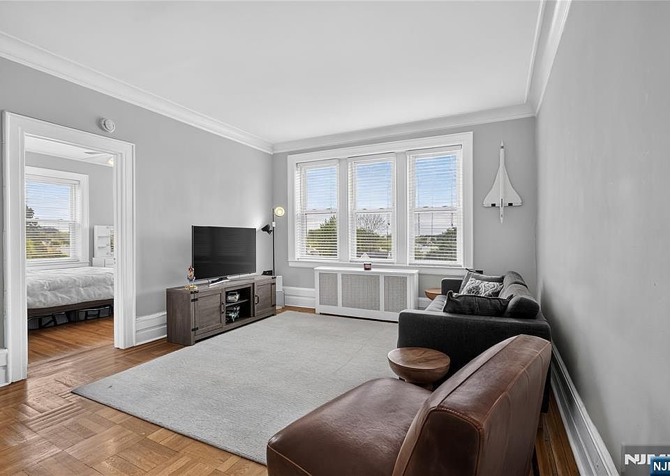 1st image of 16 Forest St APT 302