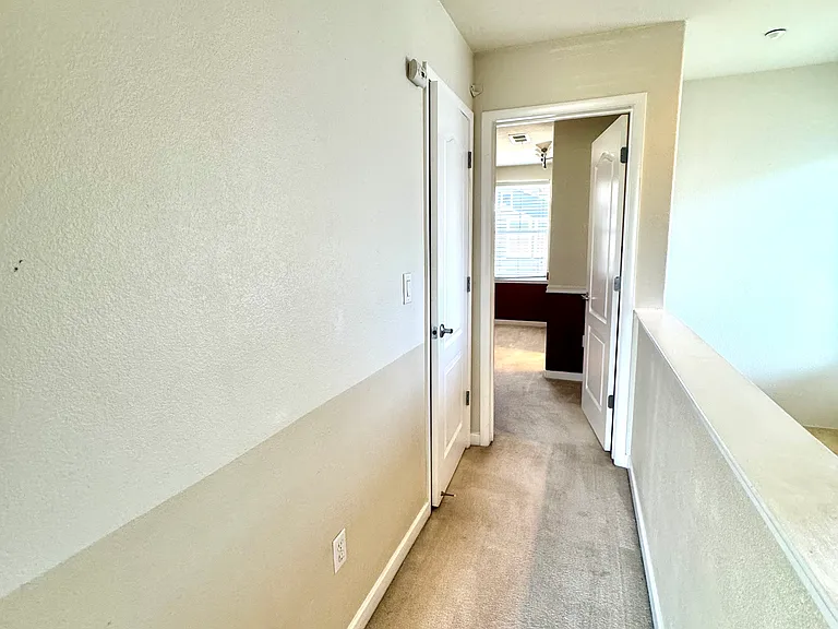 719 Veranda Cir — Photo 16
