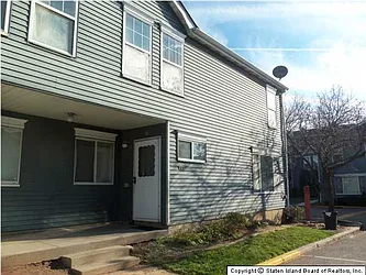 101 Pond Way  image 1 of 4