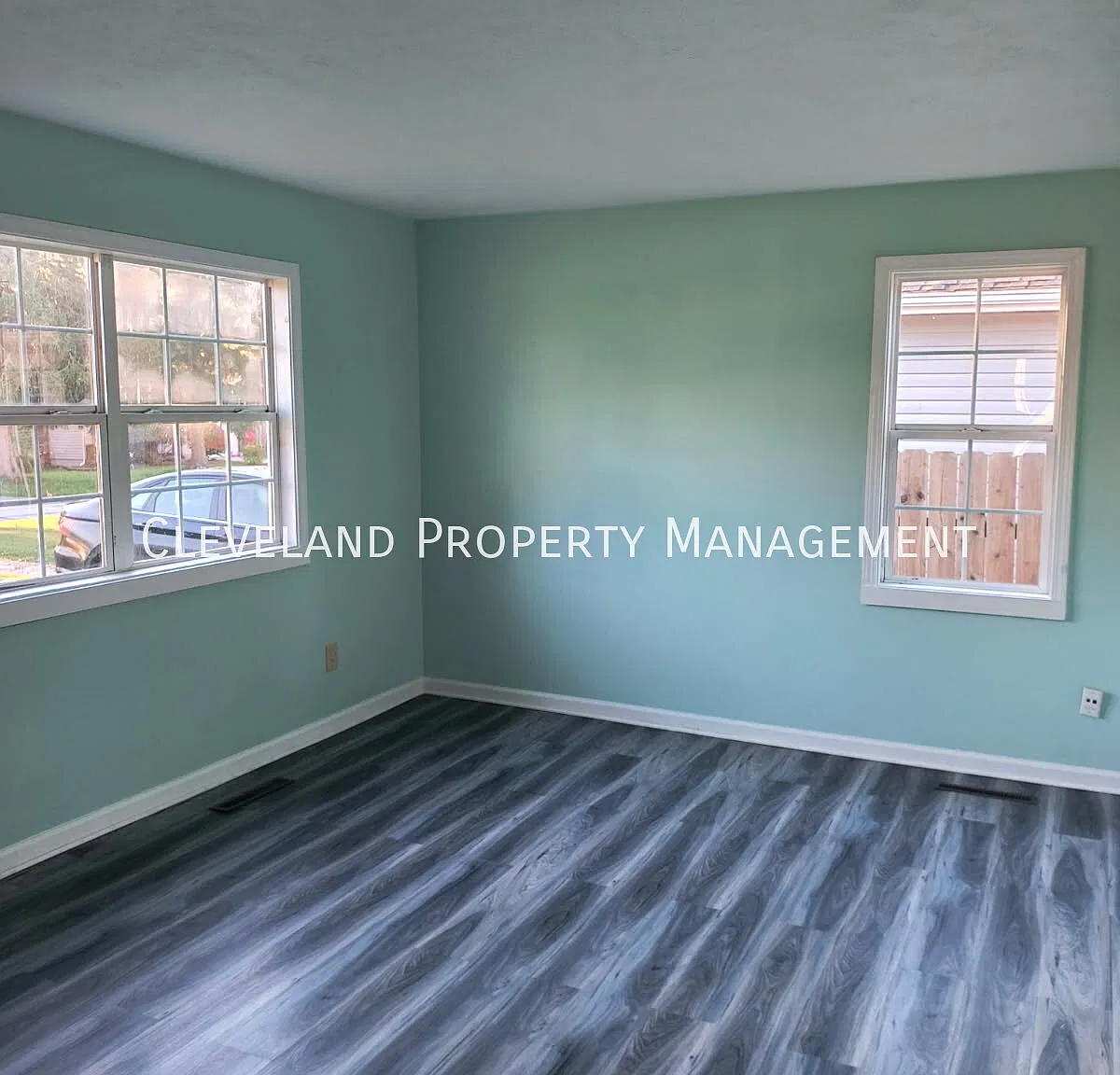 3 Bedroom Ranch in Mentor Headlands — Photo 2