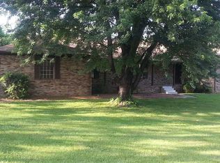 175 Miller Dr, Paducah, KY 42003
