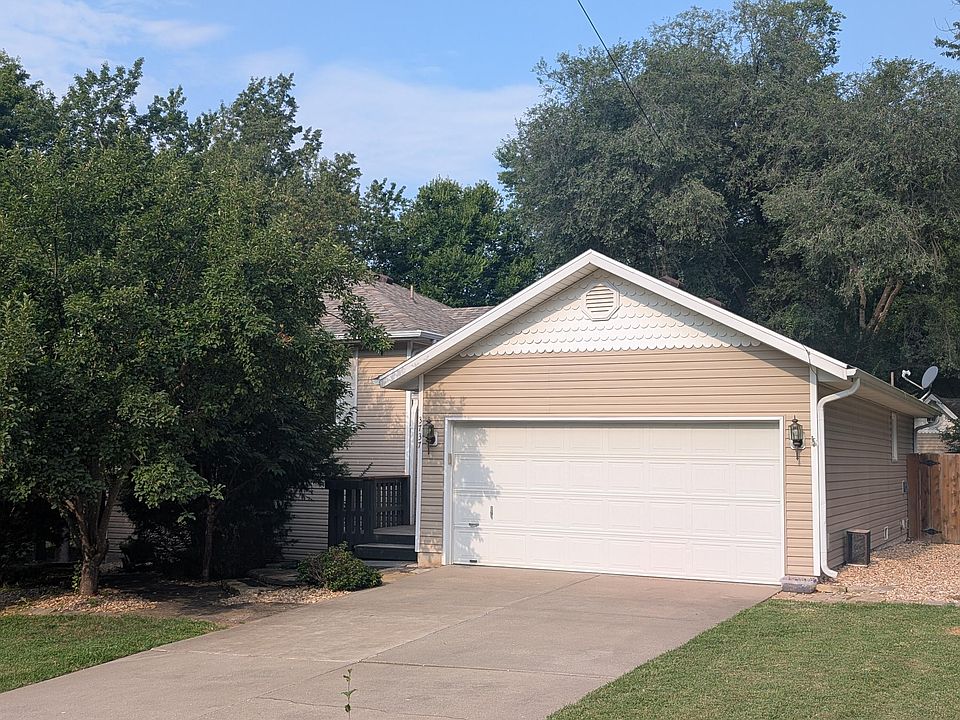 1st image of 3737 S Oak Avenue