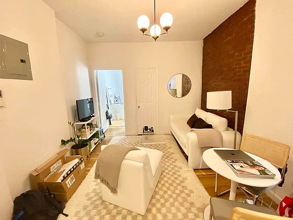 2nd image of 190 Bleecker St APT 12