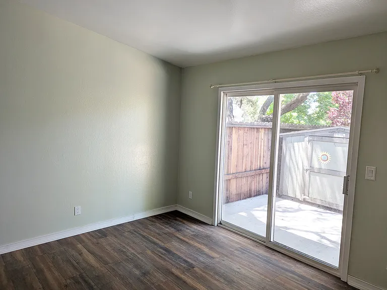 718 Pueblo Ave #1 — Photo 11