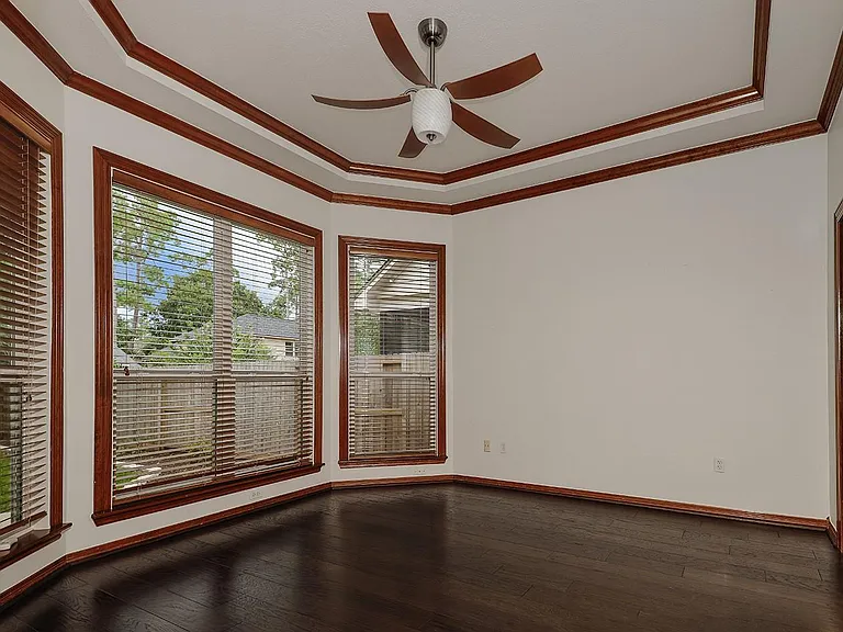 14 Graceful Elm Ct — Photo 9