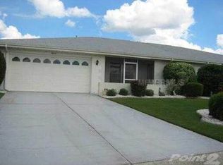 1205 Bluewater Dr, Sun City Center, FL 33573