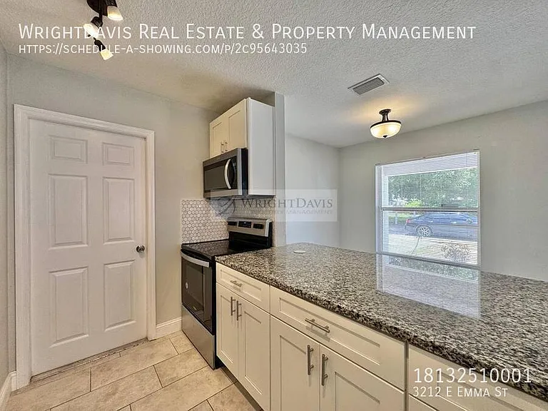 3212 E Emma St — Photo 12