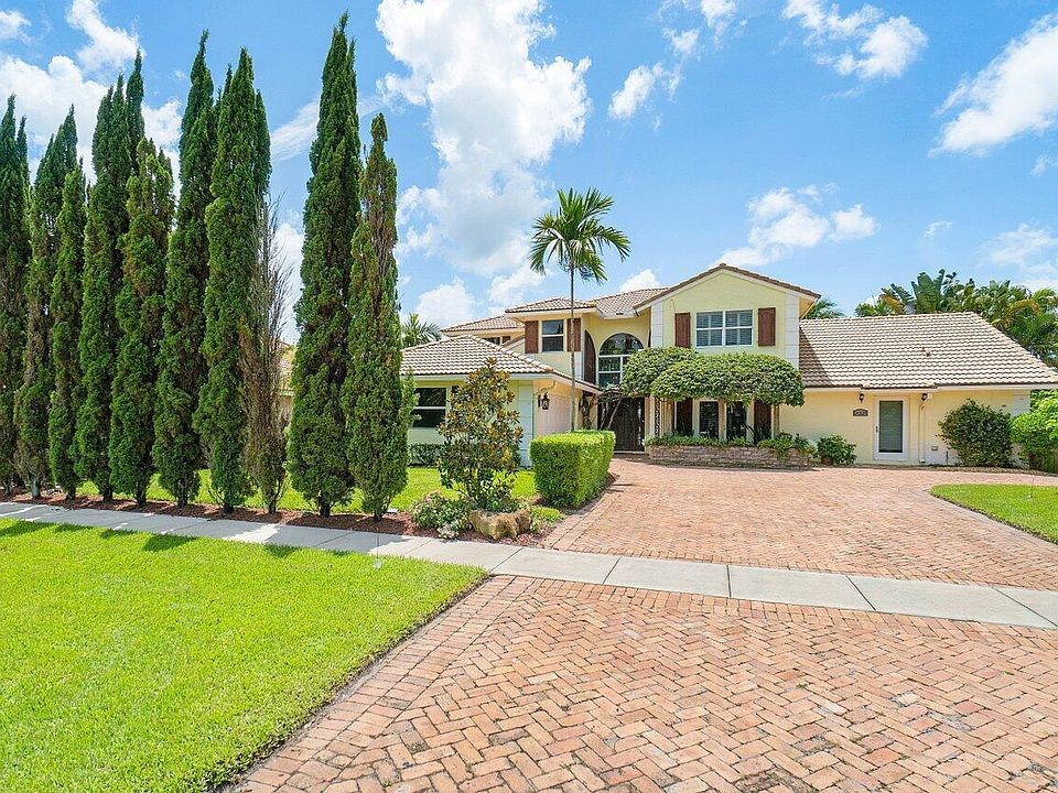 1st image of 14324 PADDOCK Drive