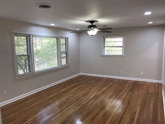 2nd image of 511 N Gilmer Park