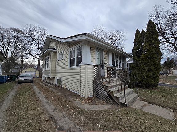 4th image of 6130 Van Buren Ave