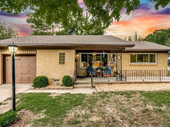 320 E Greenway St, Derby, KS 67037