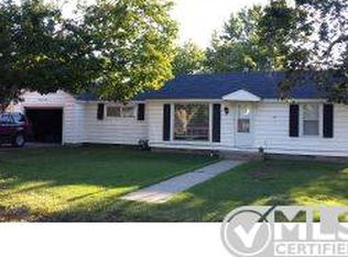 1614 Roark Ave, Seneca, MO 64865