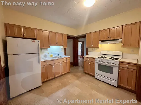 21 Gold Star Rd #1, Cambridge, MA 02140