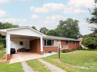 2274 Country Club Rd, Lincolnton, NC 28092