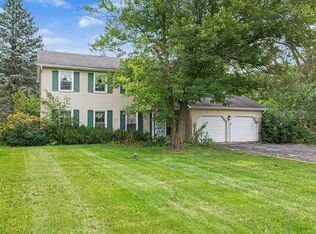 4N649 Petersdorf Rd, West Chicago, IL 60185
