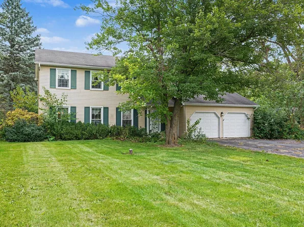 4N649 Petersdorf Rd, West Chicago, IL 60185