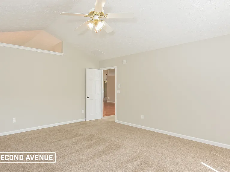 2725 Lenora Springs Dr — Photo 9