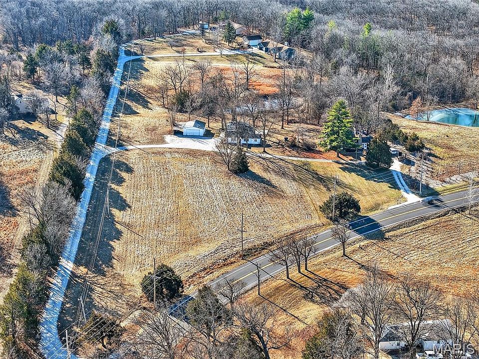 1st image of 818 W Highway D