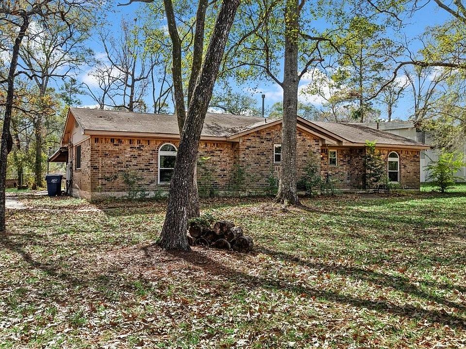 1st image of 504 Catfish Ln