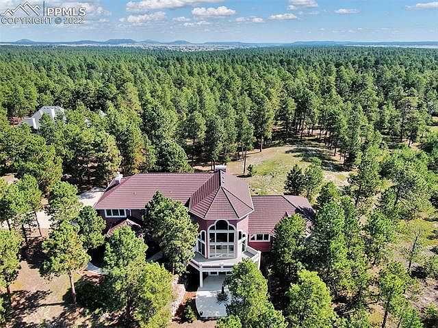 1st image of 17275 Colonial Park Dr
