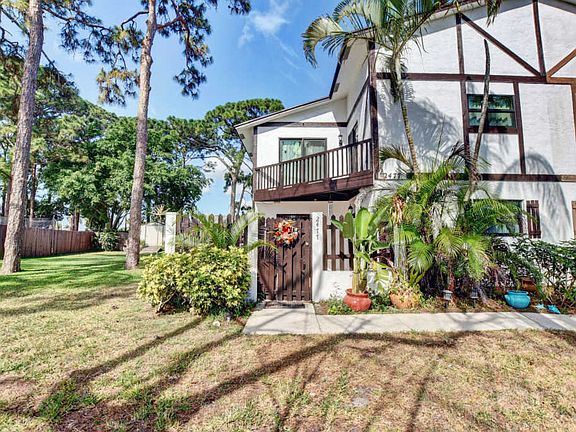 3rd image of 2477 Lena Ln #901