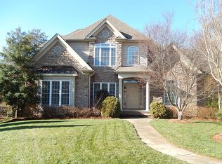 4100 Stonehenge Ln, Winston Salem, NC 27106