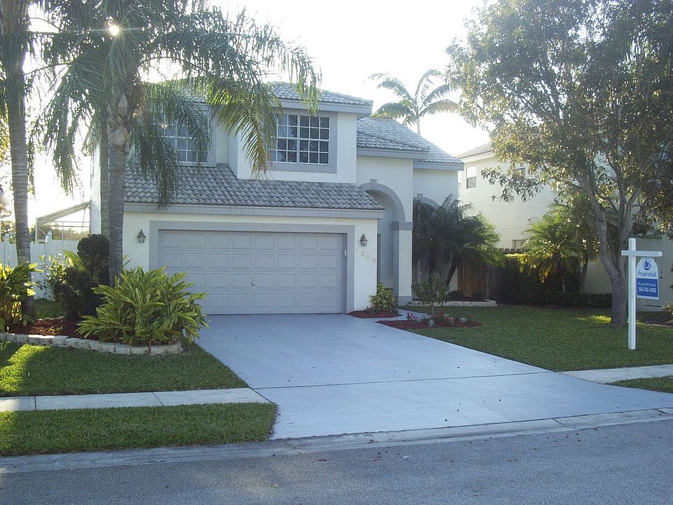 Beautiful Lake Front Home