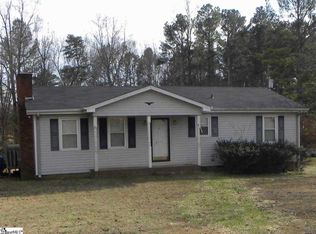 6771 Reidville Rd, Woodruff, SC 29388