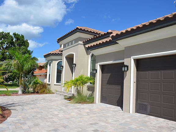 2nd image of 14 Hibiscus Dr