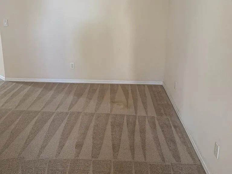 2362 Glasbern Cir — Photo 18