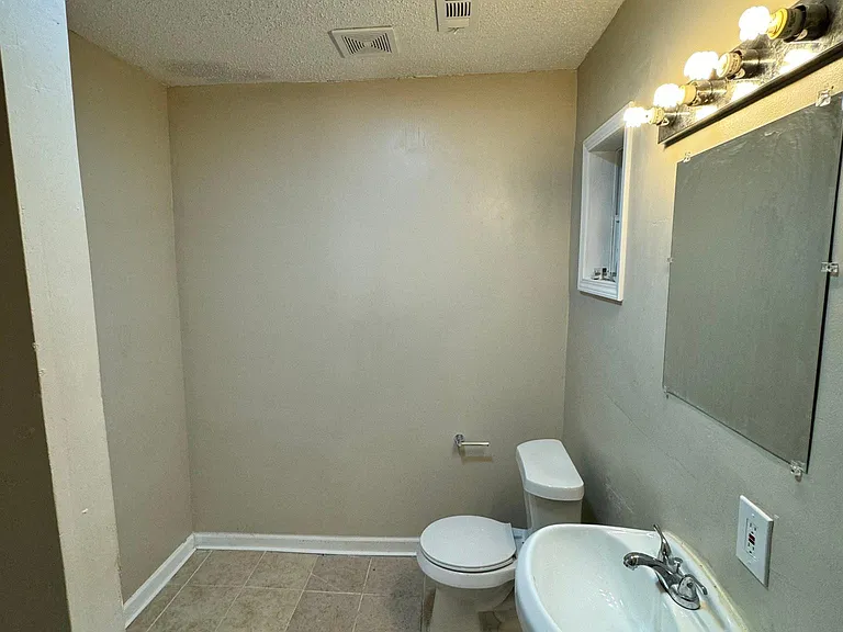 3160 Cedar St — Photo 10