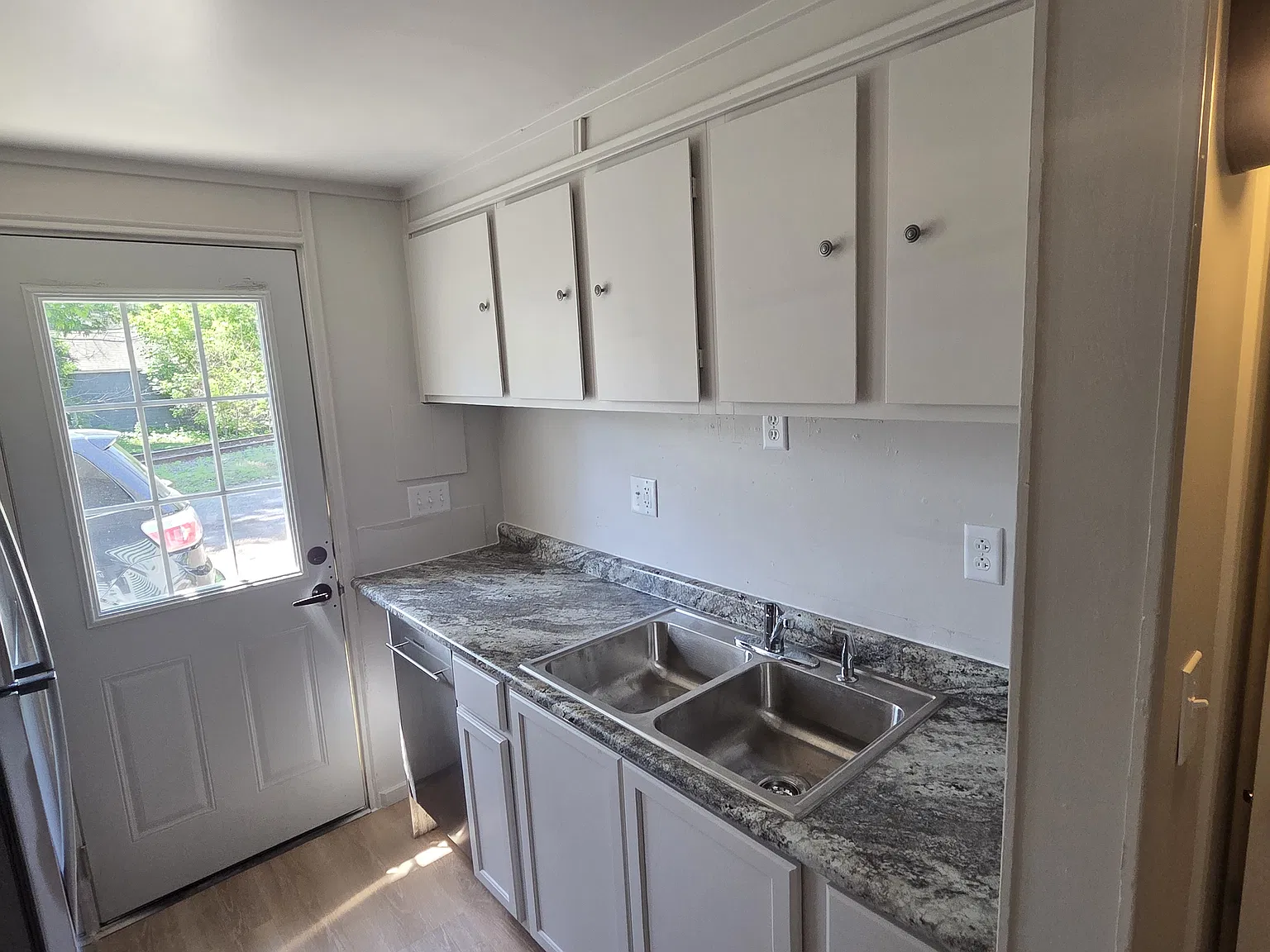 2 bed, 900 sqft, $1,195 — Photo 3