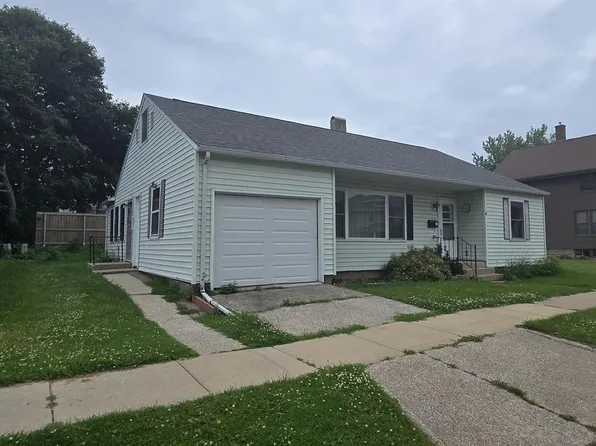 326 North Monroe Street, Lancaster, WI 53813