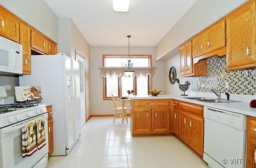 4th image of 6402 Pine Trail Ln APT 2