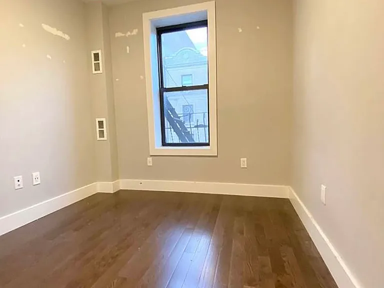 612 W 182nd St #12 — Photo 9