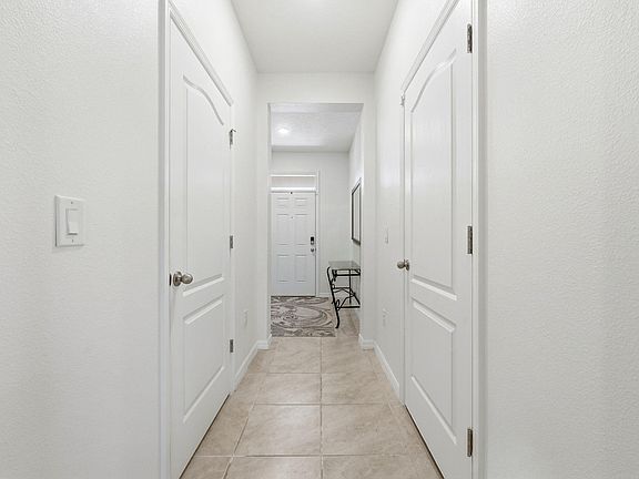 2nd image of 986 Lido Drive