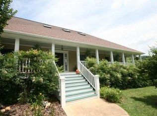 115 Elm Dr, Asheville, NC 28805